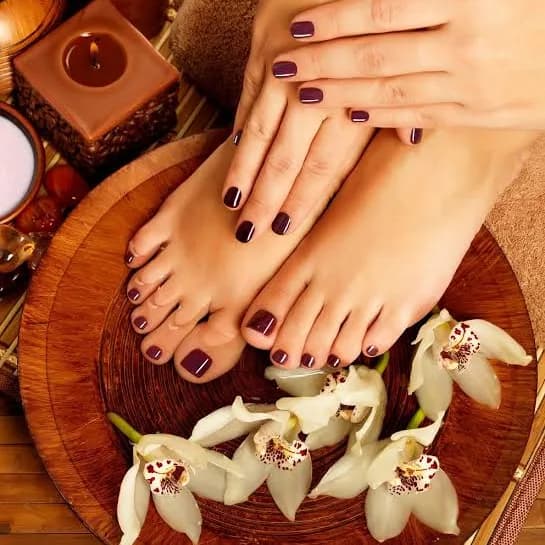 Othdabere nails: Deluxe Pedicure